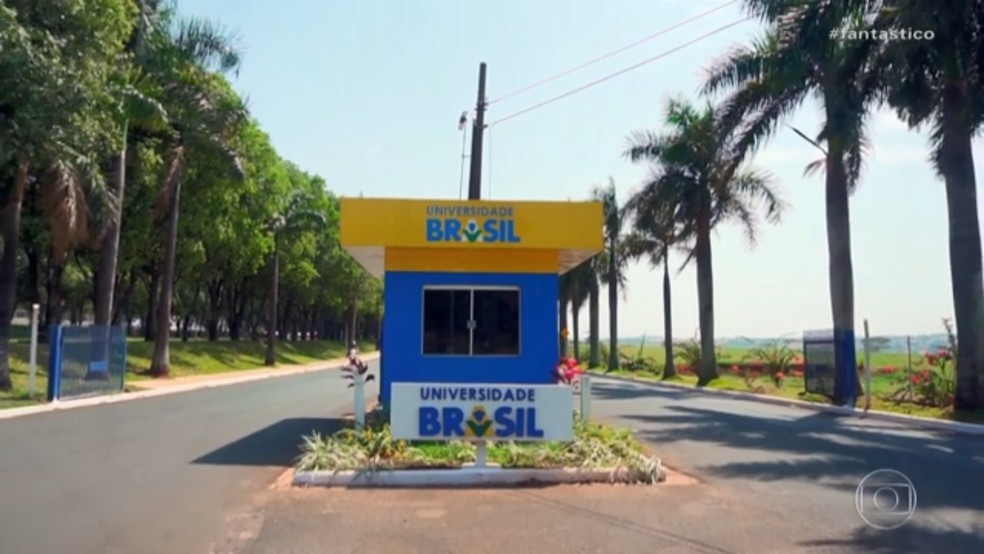 MEC reduz número de vagas para curso de medicina em universidade suspeita de fraudes no Fies